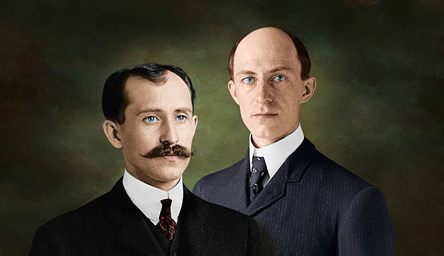 Wright testvérek feltalálták a motoros repülőt