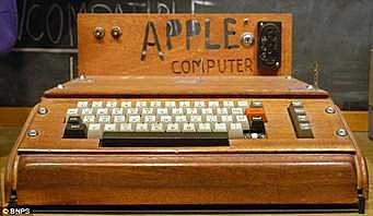 Apple desarrola su primera computadora