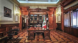 Timeline: Marco histórico de los recursos públicos en México