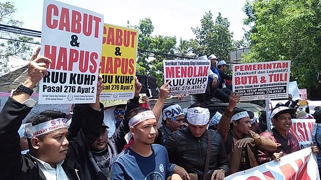 Demo Penolakan RKUHP, RUU KPK