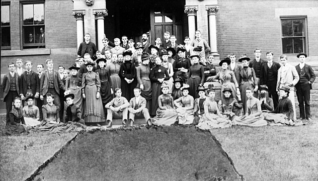 Growth of Public Schools Throughout America and Struggle to Find its Purpose for Students