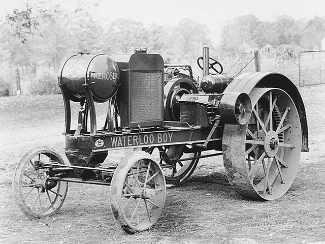 John Deere 1918