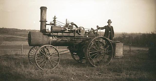 A VAPOR, EL PRIMER TRACTOR 1850