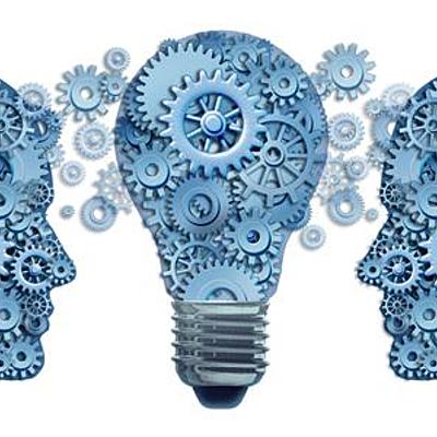 Timeline: fundamentos curriculares desde inicios del siglo XX hasta la Sociedad del Conocimiento.