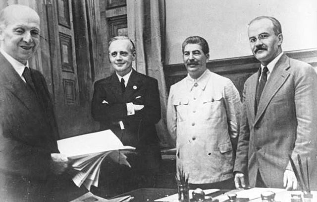 Plan Molotov. (BECS)