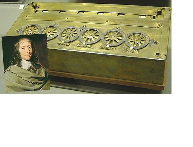 Primeira Calculadora Mecânica