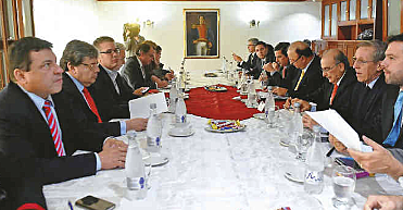 Reuniones para acuerdos de paz