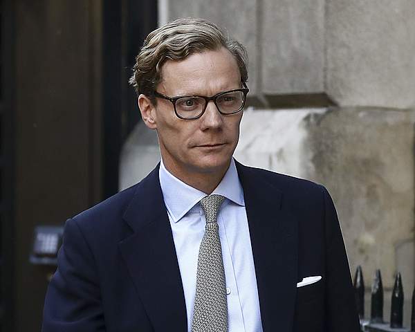 Creación de Cambridge Analytica