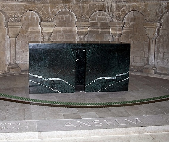 San Anselmo de Canterbury (foto de su tumba)