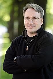 LINUS TORVALDS POSTEA SU FAMOSO MENSAJE
