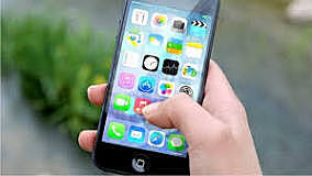 Un teléfono celular​ o teléfono móvil​ (conocido simplemente como celular o cel en Hispanoamérica​​ o móvil en España​) es un teléfono portátil que puede hacer y/o recibir llamadas a través de una portadora de radiofrecuencia