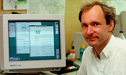 Timothy Berners Lee crea WWW