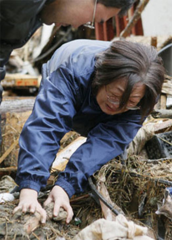 Japan struggles with power crunch after quake