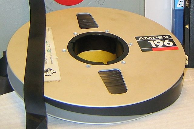 Almacenamiento en tambores y cintas magnéticas