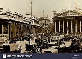 The Royal Exchange opens in London, England