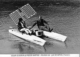 Le premier bateau a moteur électrique
