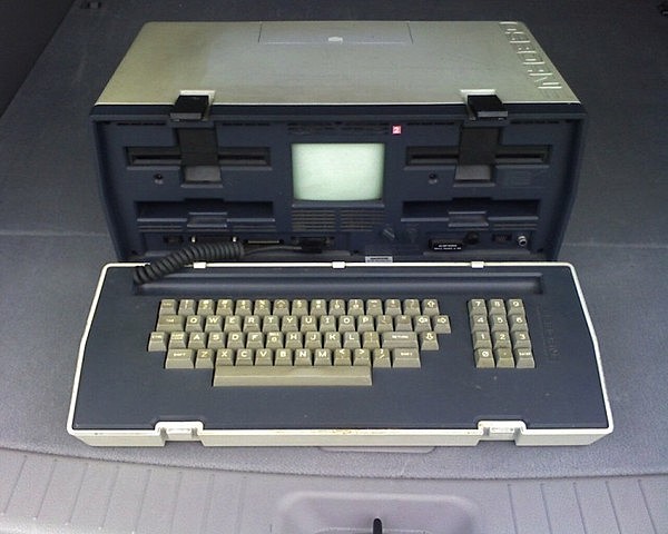 El primer ordenador portátil (Osborne 1)