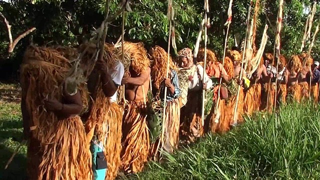 Trabajo con los Indigeneas Uitotos en el Amazonas