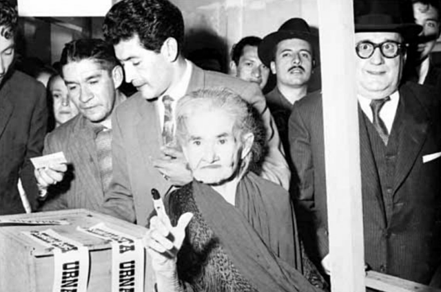 Gustavo Rojas Pinilla despide al poder/ El plebicito