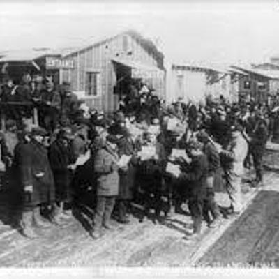 Timeline: Grupo 10 - PR4