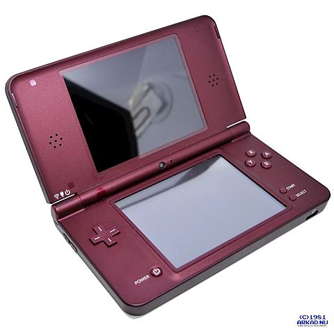 Nintendo DS XL