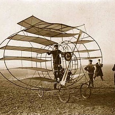 Timeline: Historia y Evolución de las Estructuras de Aeronaves (1890-2020)