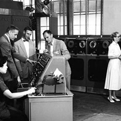 Timeline: Historia de la Informatica