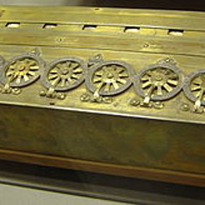 Timeline: PRIMERAS MAQUINAS DE CALCULAR