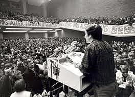 LUCHA DE LOS MOVIMIENTOS SOCIALES POR LA AUTONOMÍA