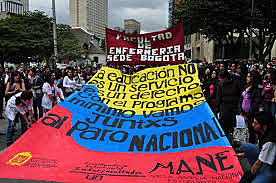 MOVIMIENTOS UNIVERSITARIOS DE ESTUDIANTES EN COLOMBIA