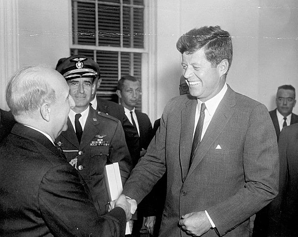 Inicio del Gobierno de Manuel Prado