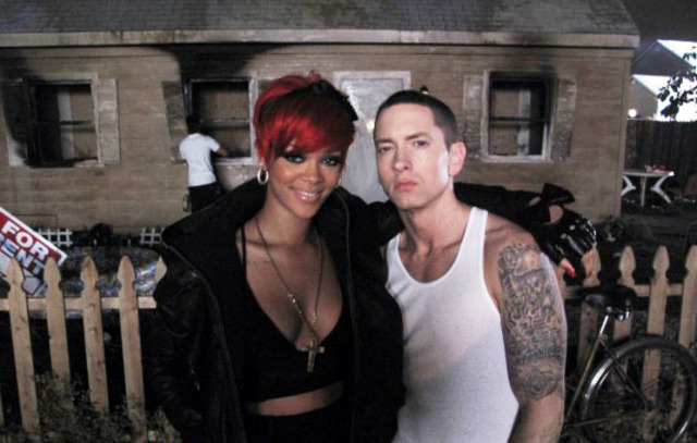 Eminem Ft, Rihanna, "Love The Way You Lie"