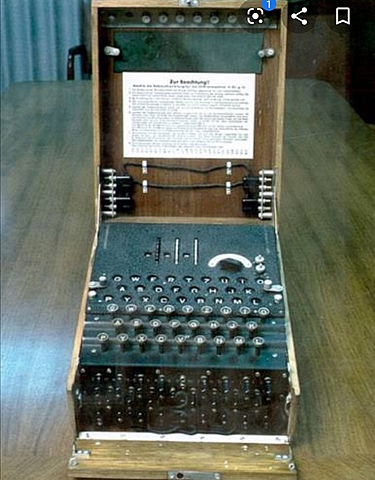 Maquina Universal de Turing.