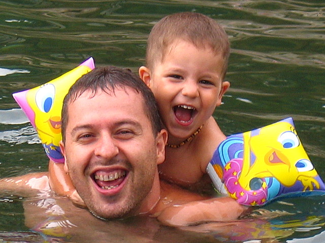 M'espavilo un pèl i nedo una mica.