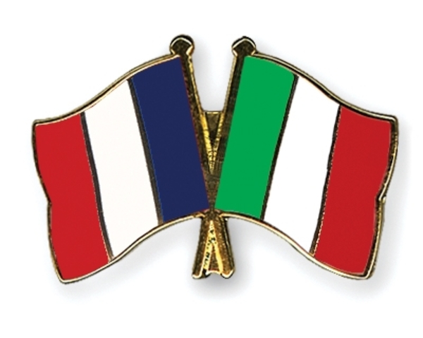 Italy Declare War on The Falling French and Britan