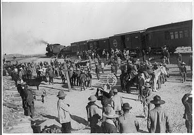 2010.  Se cumplen 160 años de historia del ferrocarril en México.