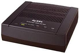 La compañía BELL crea el primer módem que permitía transmitir datos binarios sobre una línea telefónica simple.