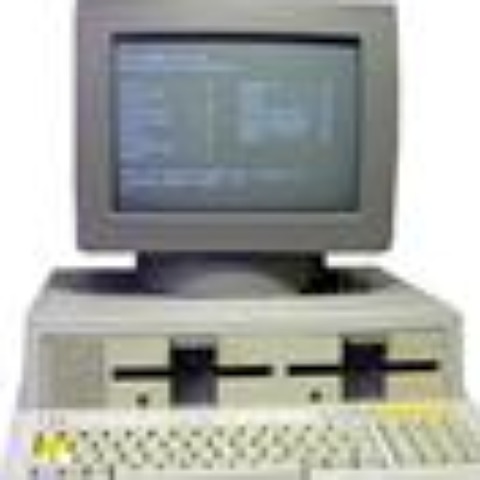La microelectrónica propicia la comercialización de ordenadores personales.
