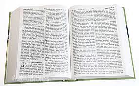 Gutenbourg prints bible using movable type