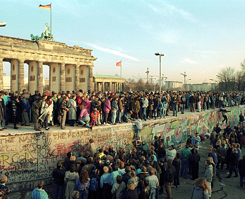 UNIÓN EUROPEA: Caída del muro de berlín