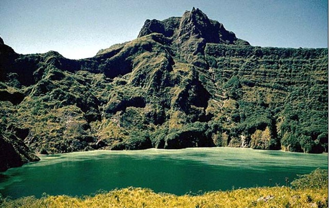 Kelut, Indonesia (1586)