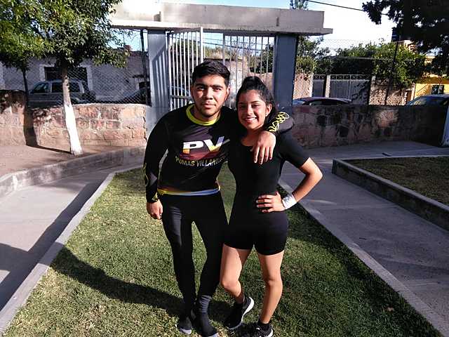 Me uní al grupo de porristas