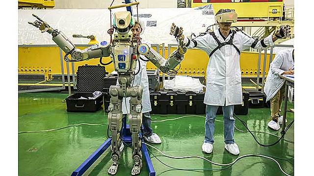 Generación 6: Primer robot humanoide a la Luna