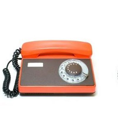 Timeline: EL TELÈFON FIX