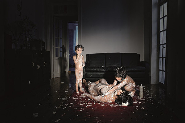 La maternitat, Ana Casas Broda