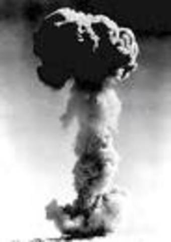 The first atomic bomb dropped on japan