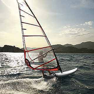 Empiezo a hacer windsurf