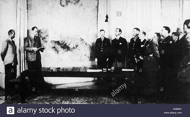 Capitulación de las fuerzas alemanas en Italia.