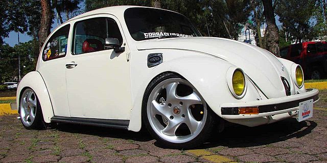 HISTORIA DEL VOCHO DEL 2000