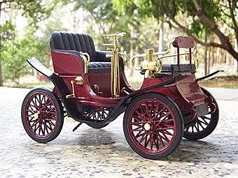 primer auto de gasolina